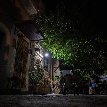 Casa Vacanze Fondaco Di Scillato Scillato  エクステリア 写真