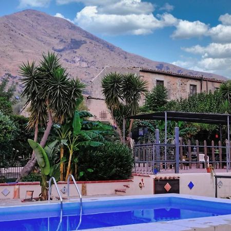 Casa Vacanze Fondaco Di Scillato Scillato  エクステリア 写真