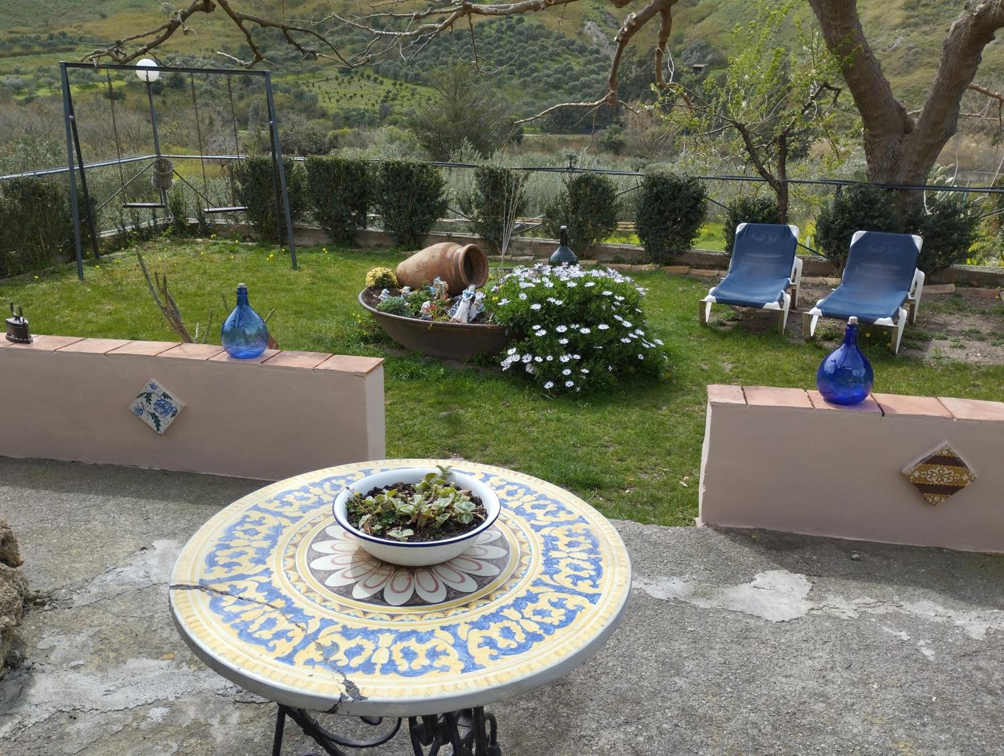 Casa Vacanze Fondaco Di Scillato Scillato  エクステリア 写真