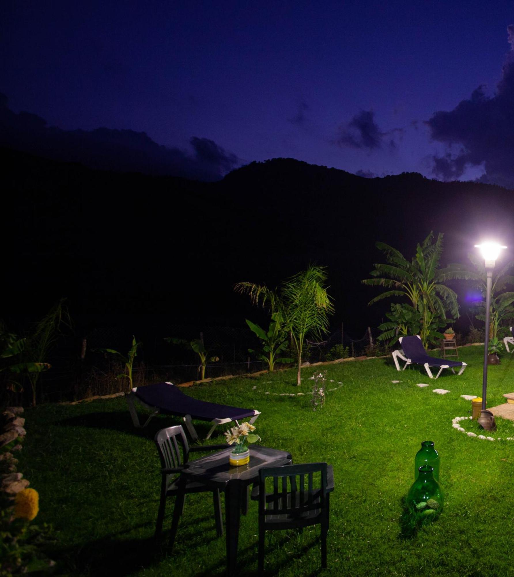 Casa Vacanze Fondaco Di Scillato Scillato  エクステリア 写真